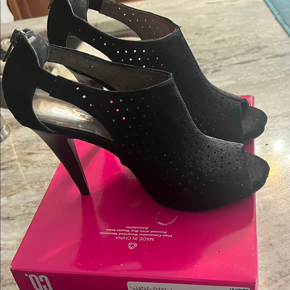 Elegant Black Peep-Toe Heels